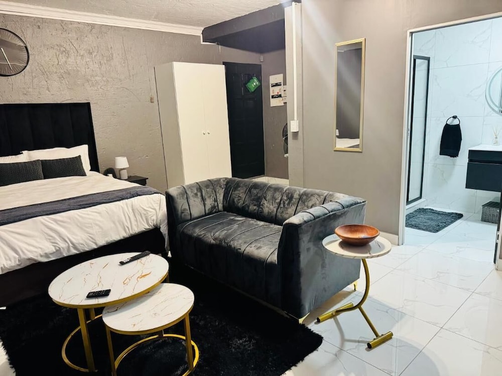 Villa Picasso Sandton - Executive