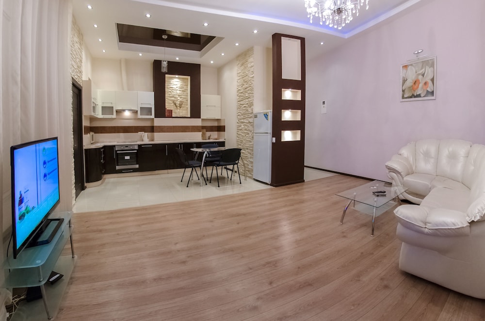 Hotrent Ivana Franka St. 27