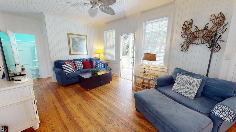 Old Magnolia House by Tybee Vacation Rentals