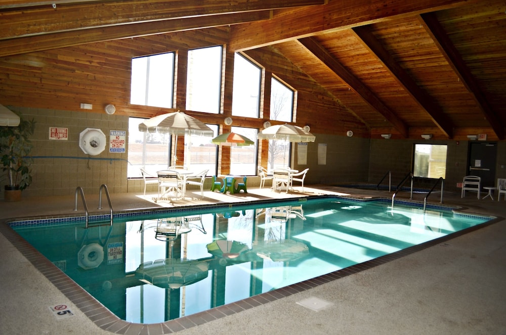 Fossil Creek Hotel And Suites