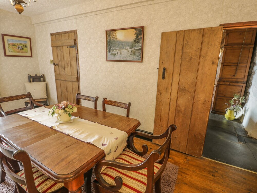 Hendy Cottage view 2