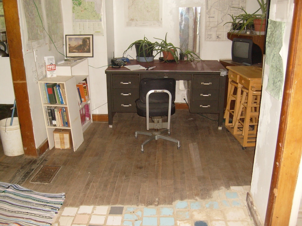 Nelsonville Hotel - Hostel - Property Image 37