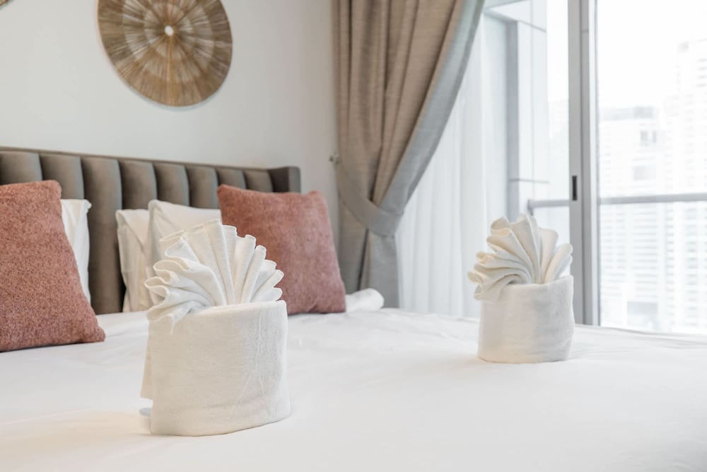 Cozy 1BR Gem in Marina With City Views
