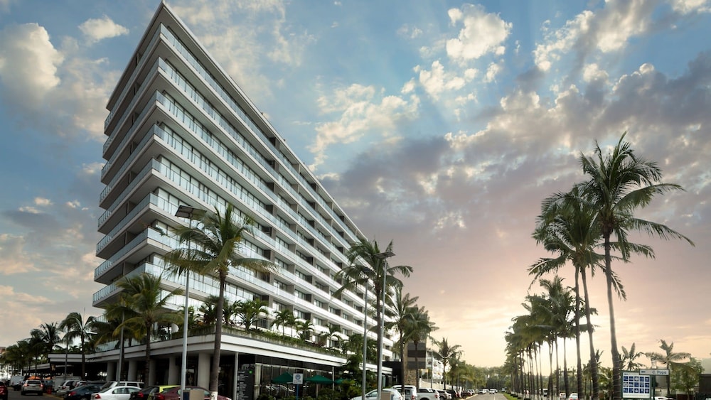 Grand Club Marina Condo at Live Aqua Private Residences Nima Bay