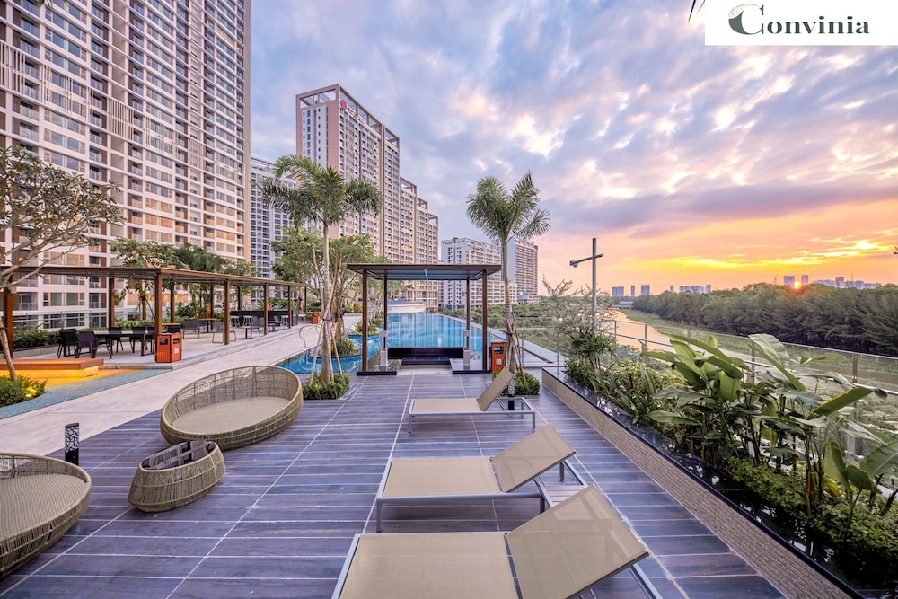 Midtown The Peak By Dhome