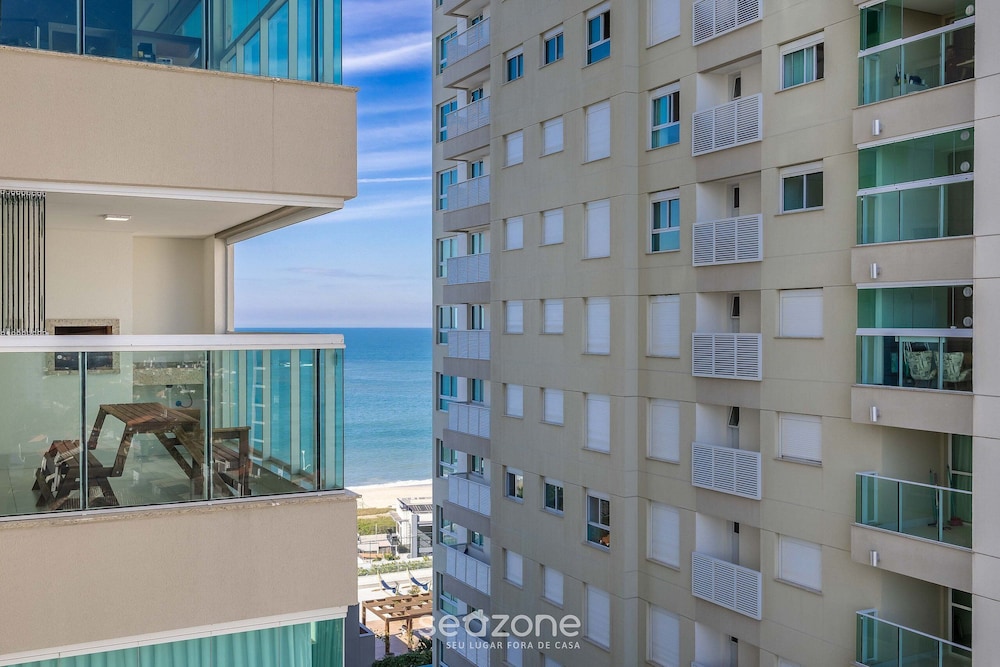 SHC - Condominium With Pool 50m From the Beach in Picarras