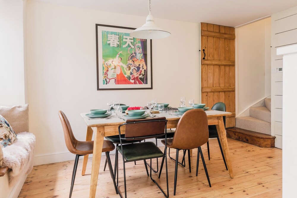 Historic 3 BD Cottage in the Cotswolds