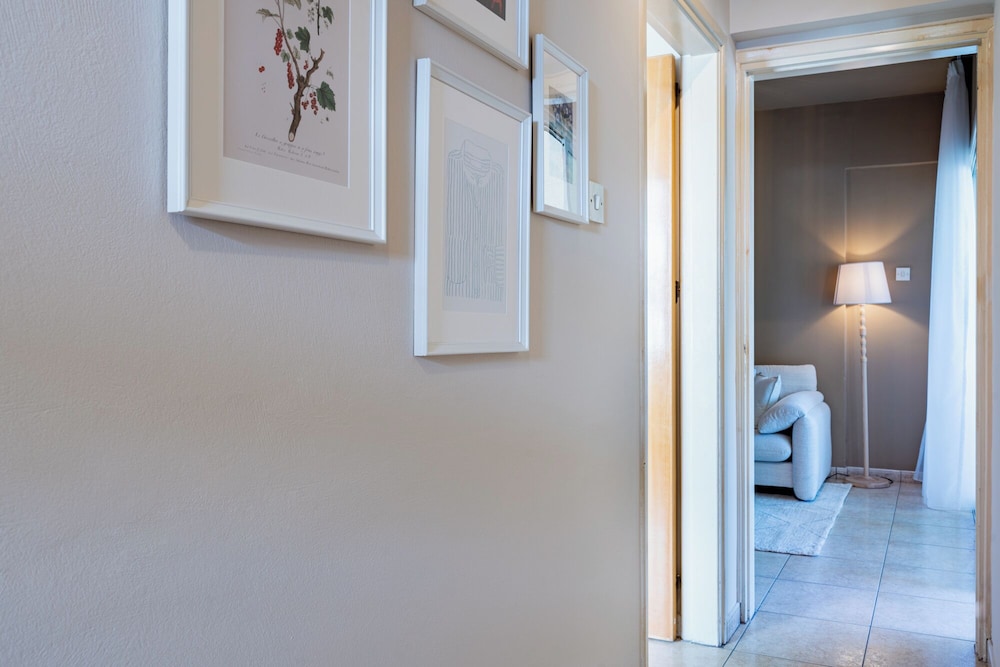 Calina - 3-BR Apt & Pool in Mackenzie