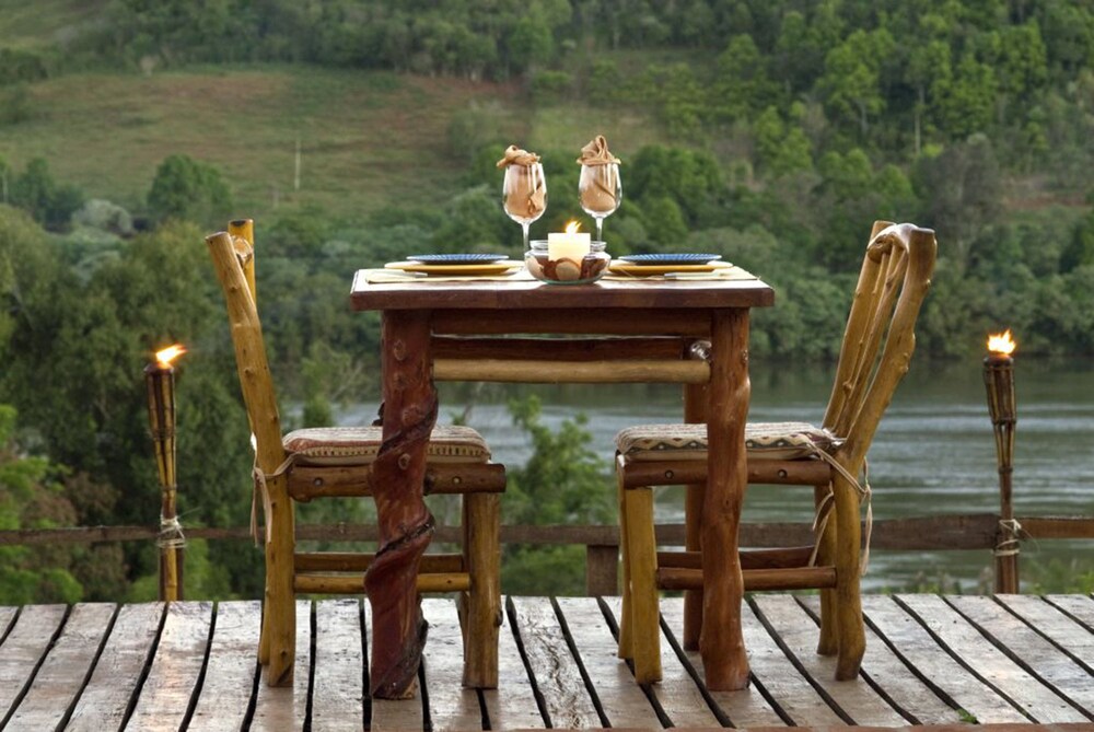 Yacaratia Lodge