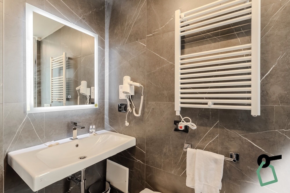 Hotiday Room Collection - Celle Ligure