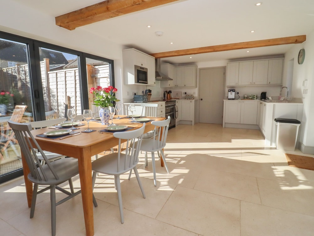 Blossom Cottage