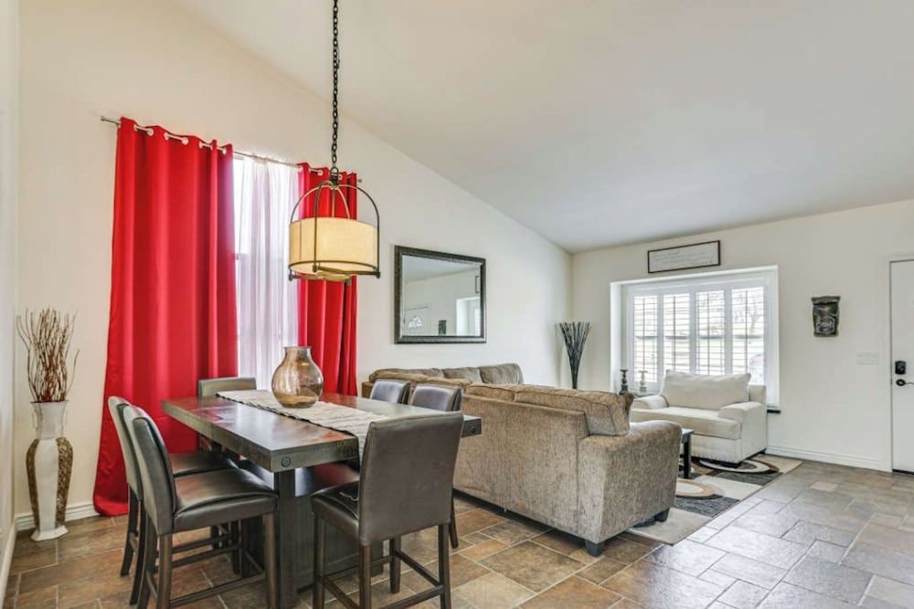 4BR Home w/ Private Pool, Patio & Grill