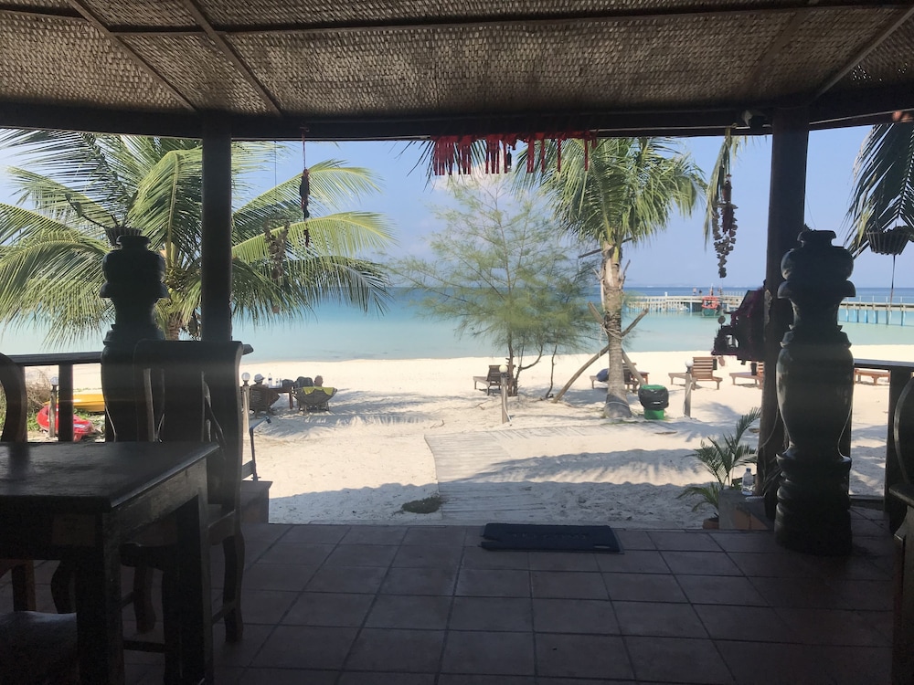 Nice Beach Bungalow