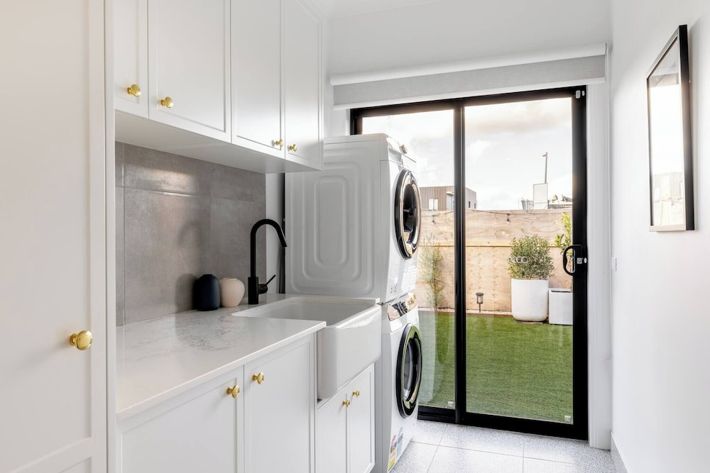 1 Beach House - Award-winning Luxury Smart Home