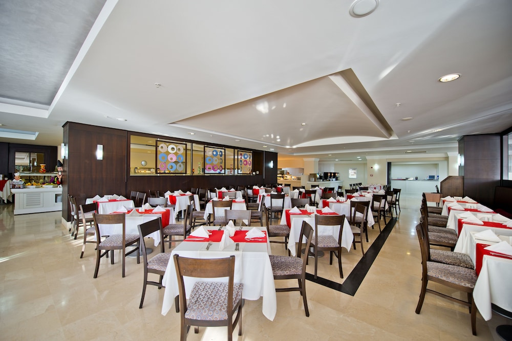 Sealife Buket Resort & Beach Hotel – All Inclusive