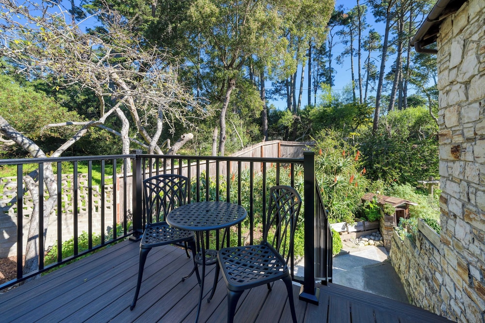 Sunridge Lookout by Avantstay Big Backyard Oasis + Patio, Central Location