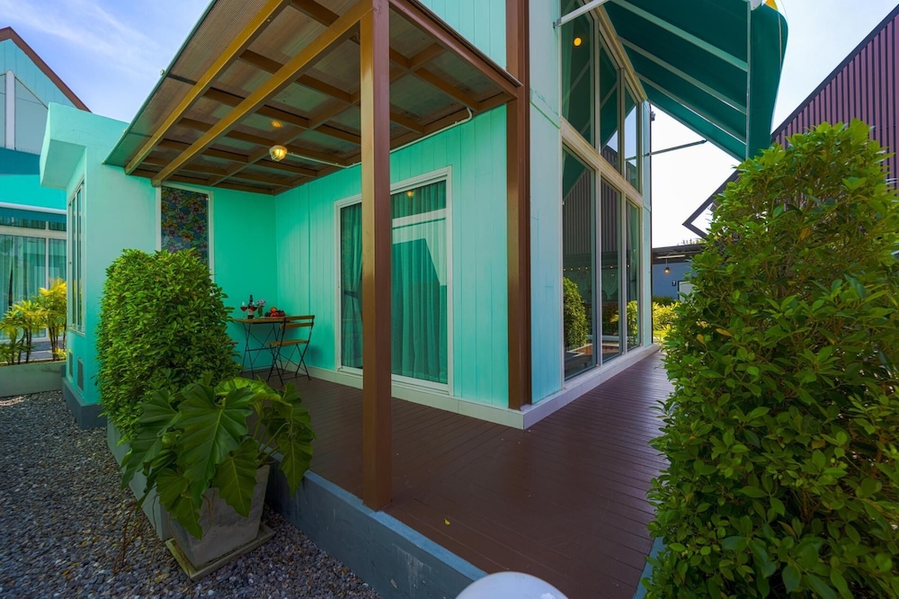 Beautiful new 7 Bedroom Villa Resort CT7