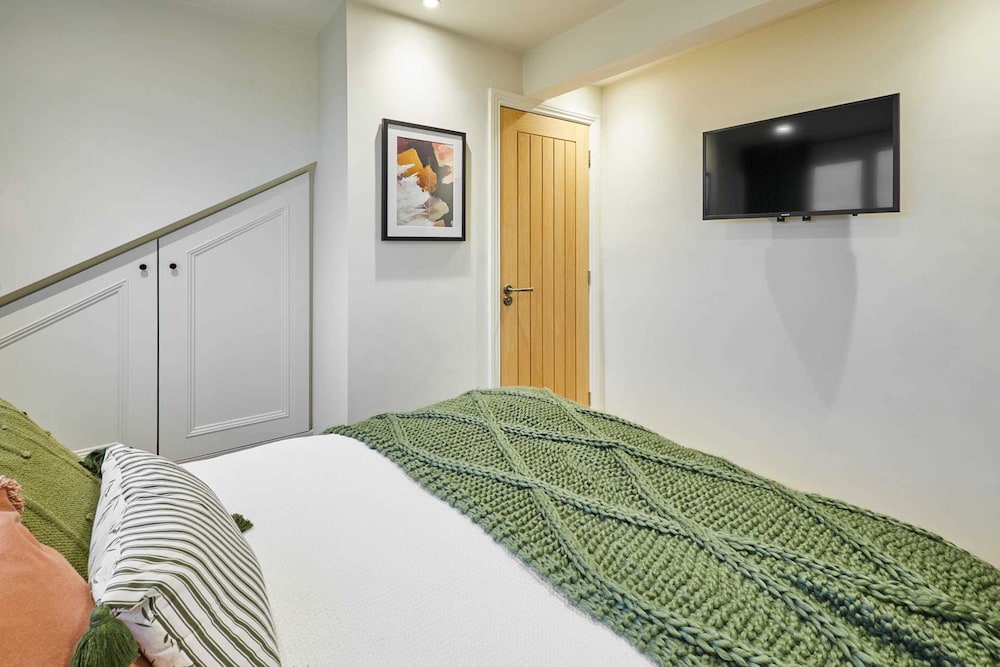 Host Stay Hovera Cottage