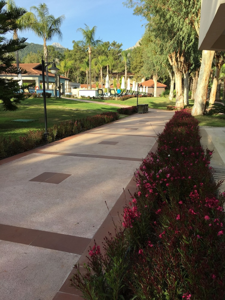 Champion Holiday Village - All Inclusive