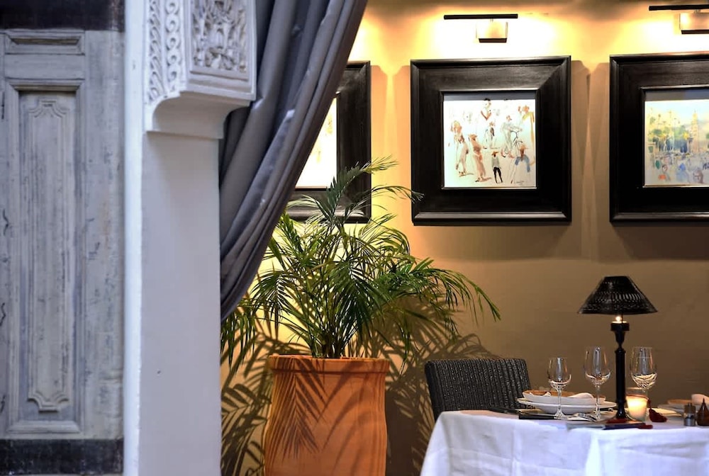 Magnificent Riad in Midina With Swimming Pool