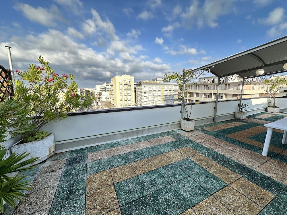 Foyer in Bibione With 1 Bedrooms and 1 Bathrooms