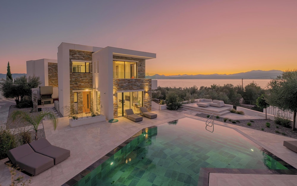 Elia Cove Luxury Villa II