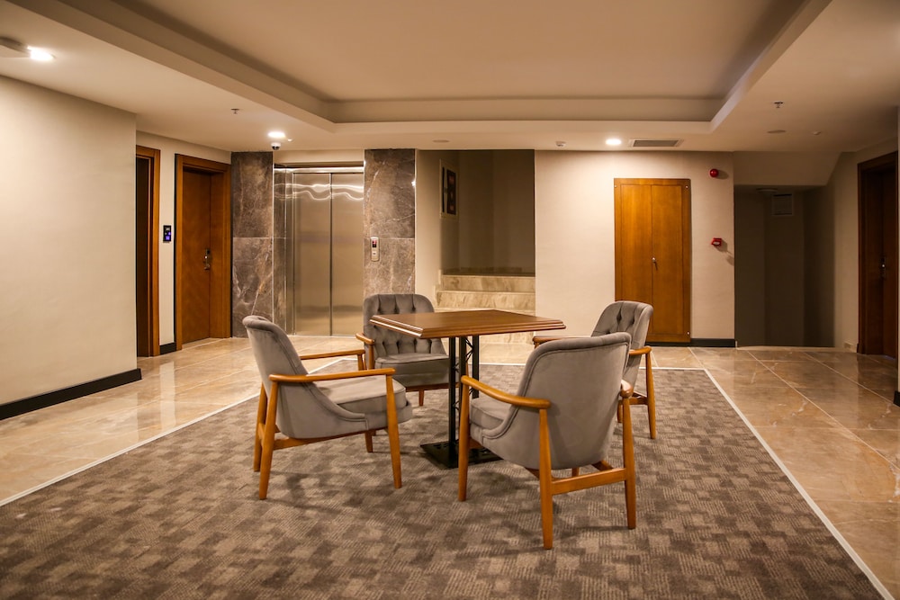 New Gate Hotel - Image 5