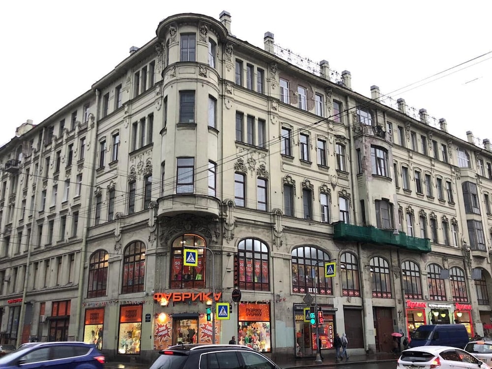 Capsule Hotel de Lux ApraxInn — Hostel