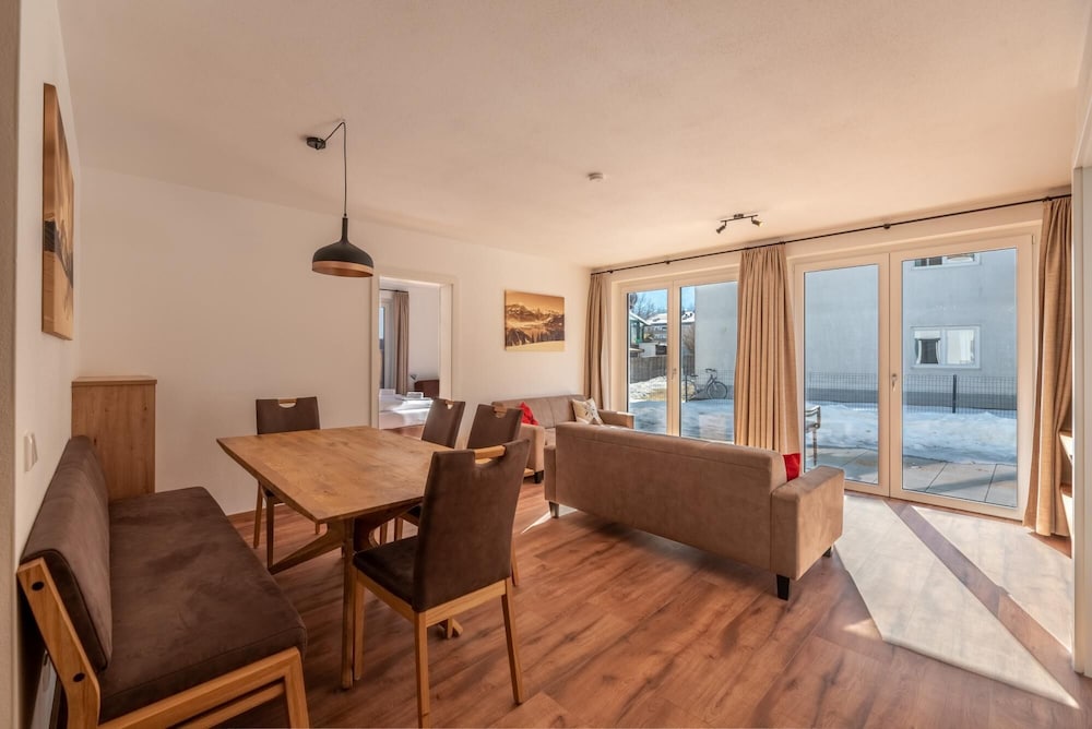 Falken Suites ONE With Garden