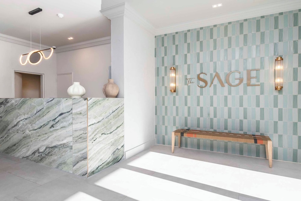 Luxurious Sea Point Studio Apartment