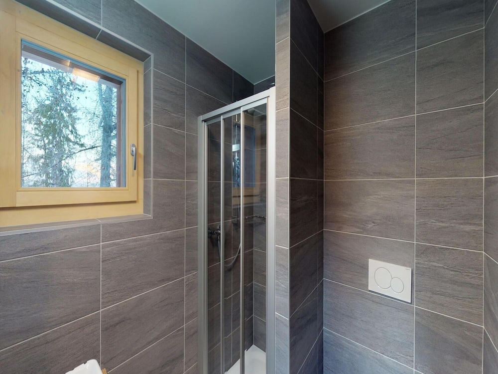 5-bedroom Apartment in Veysonnaz