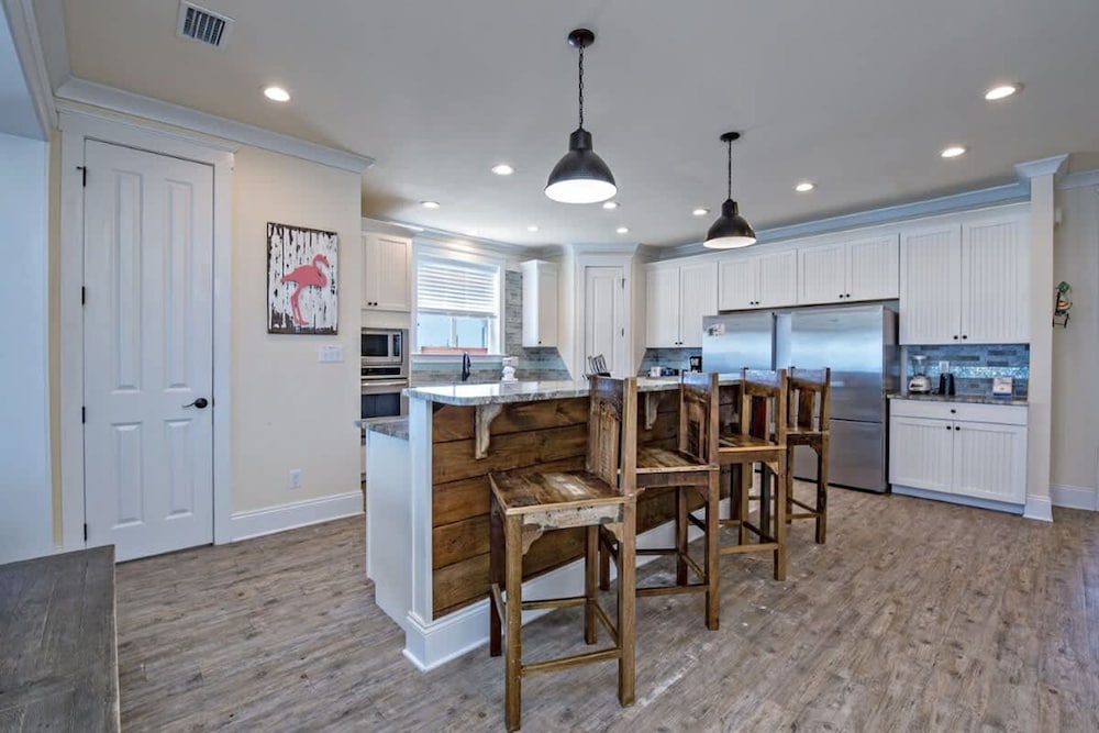Beachfront 9bed Easybreezy West