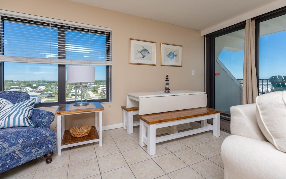 Island Winds West 670 3 Bedroom Condo