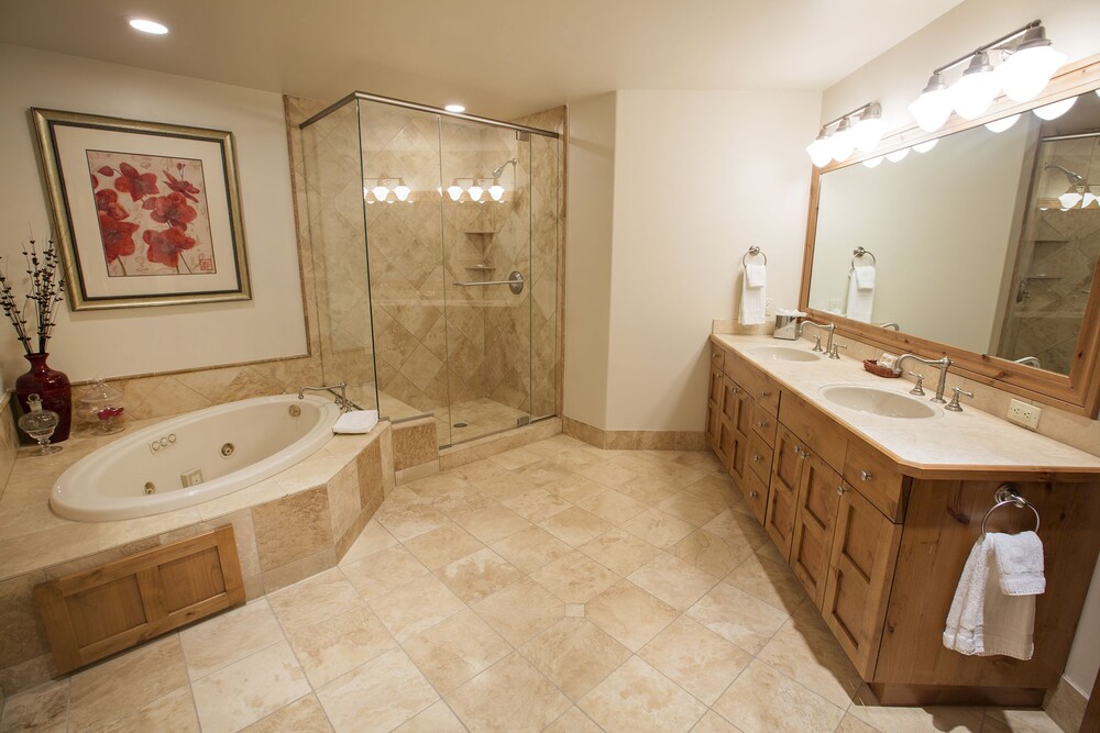 WestWall Lodge - Property Image 135