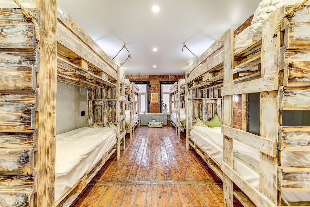 Moomidol Hostel