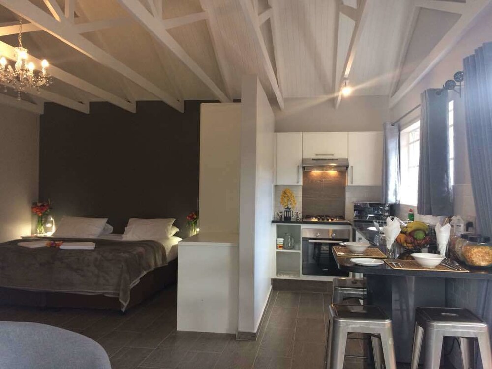 Sunbird Guest House