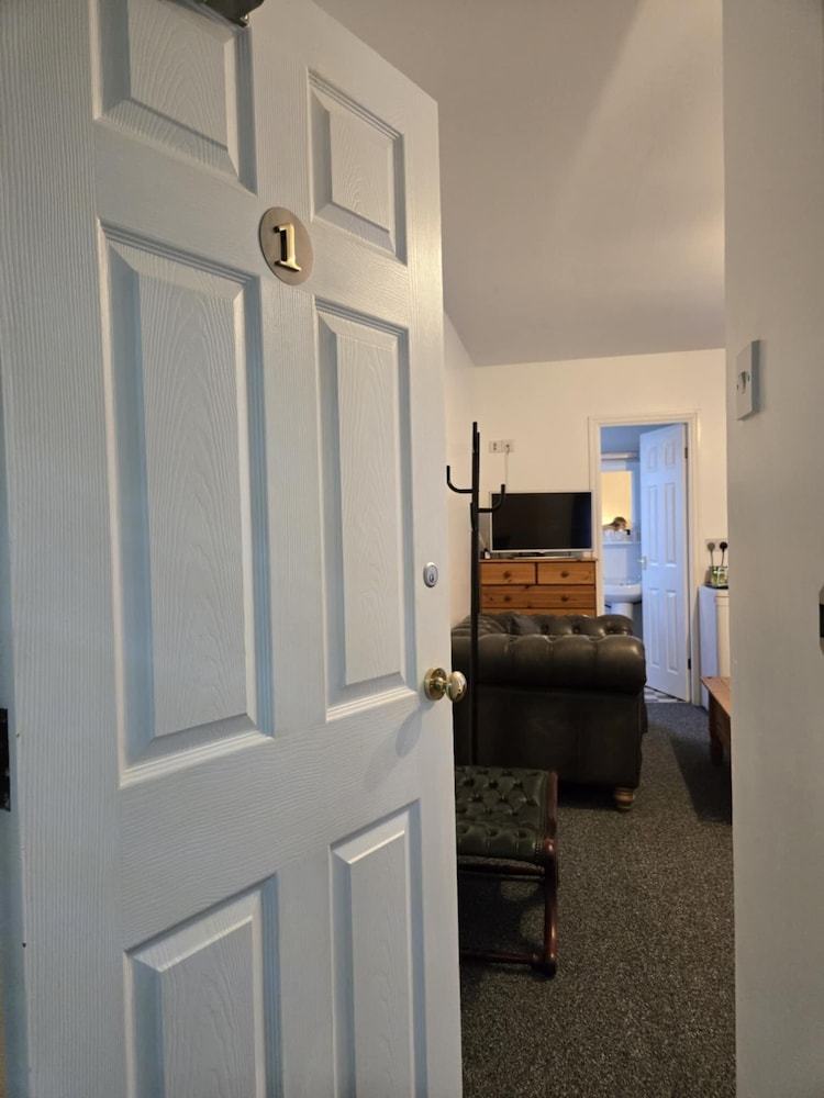 Q Accommodation