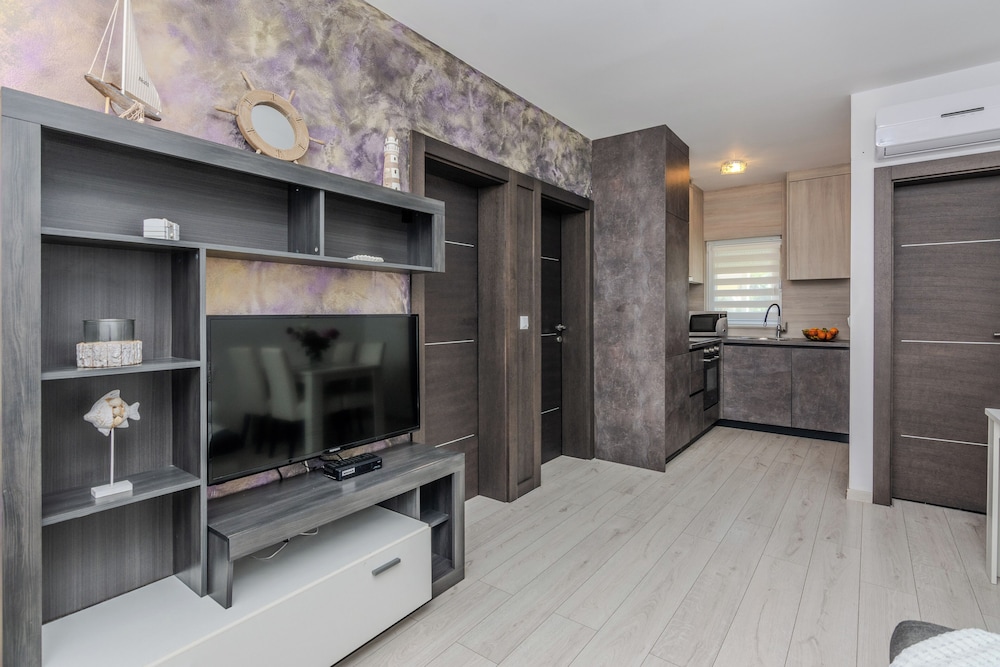 Apartments Mavracic