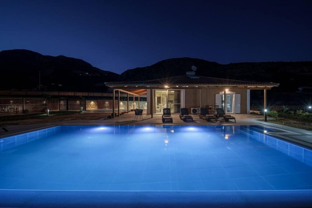 Villa Rudi at Chionata view 3