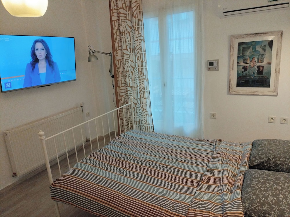 Sunny Retreat in Thessaloniki