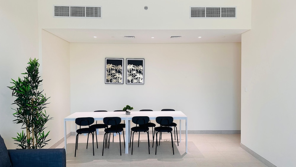 Sunday Sheikh Zayed Road Concord Tower 2 BR by Belvilla