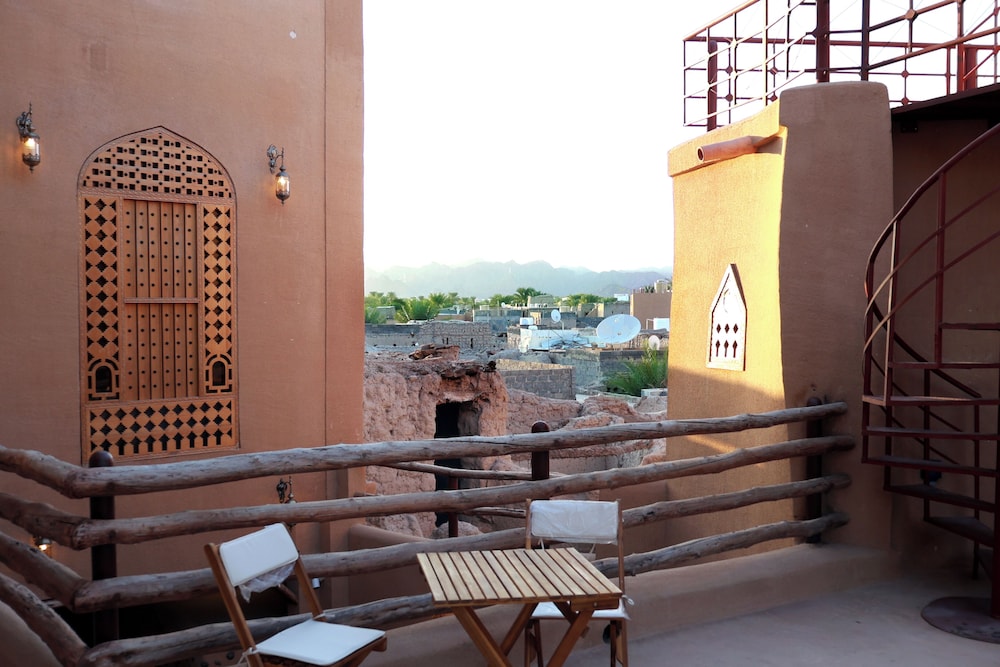 Bait Al Muallem by Nomad Inn