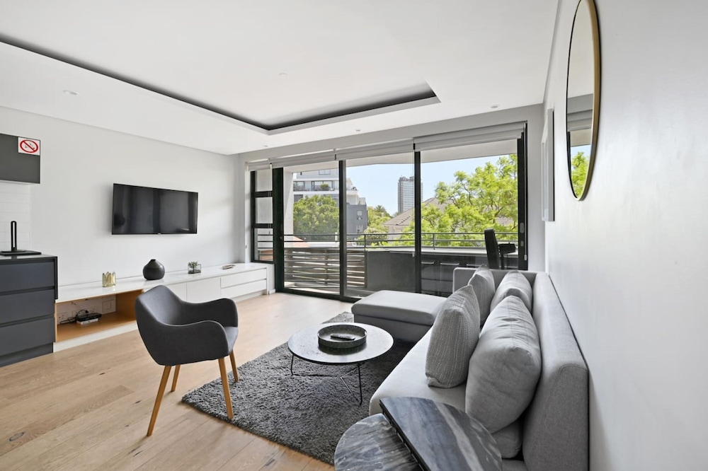 Quiet 2-bed Green Point Retreat Rooftop Pool BBQ