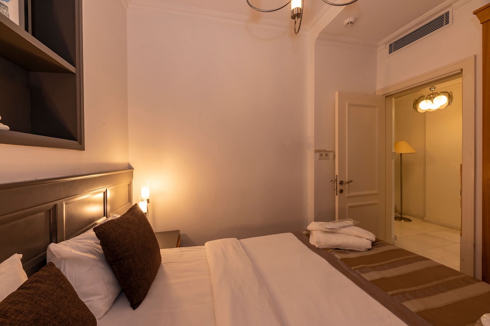 Pera Line Cihangir Hotel - Image 13