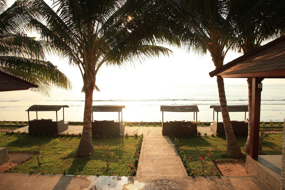 Lima Satu Resort