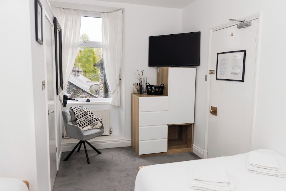 Denecrest Guest House