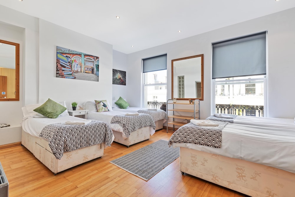 Sunshine Central House | By My Getaways view 4