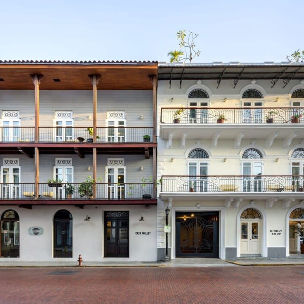 w 3BR Duplex Penthouse With Private Pool view 5