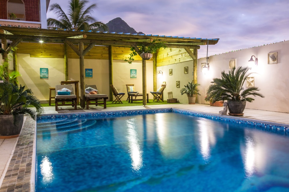 Blue Pearl Villa