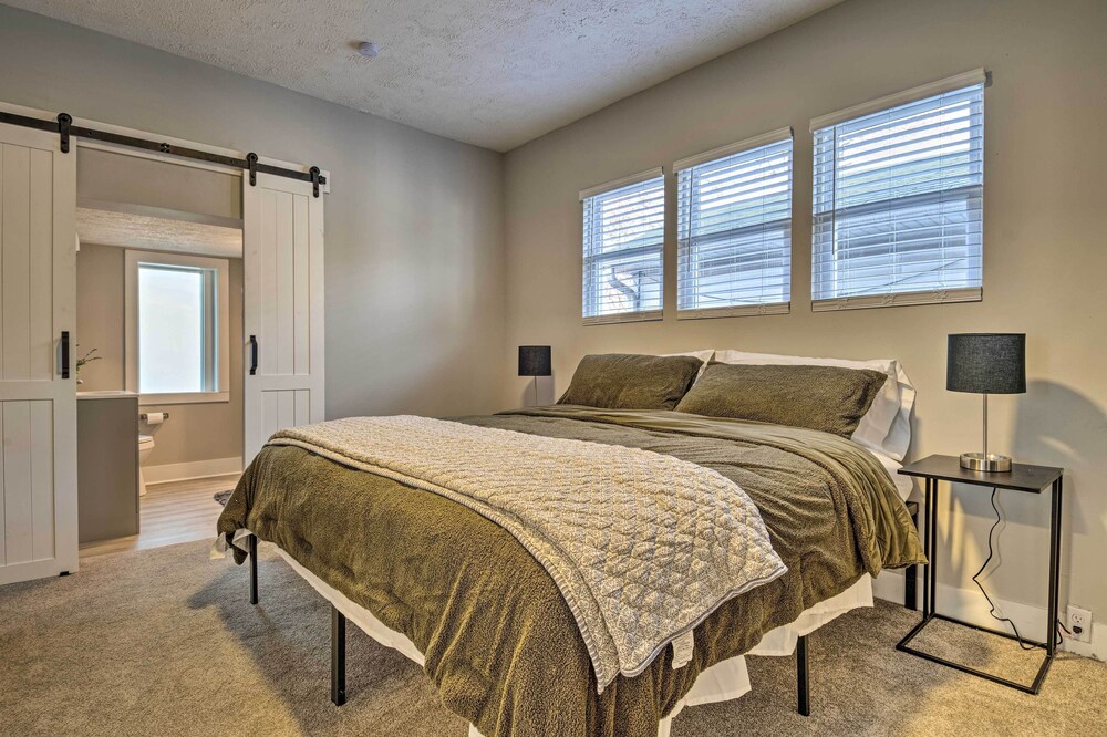 Indianapolis Home ~ 1 Mi to Fountain Square view 3
